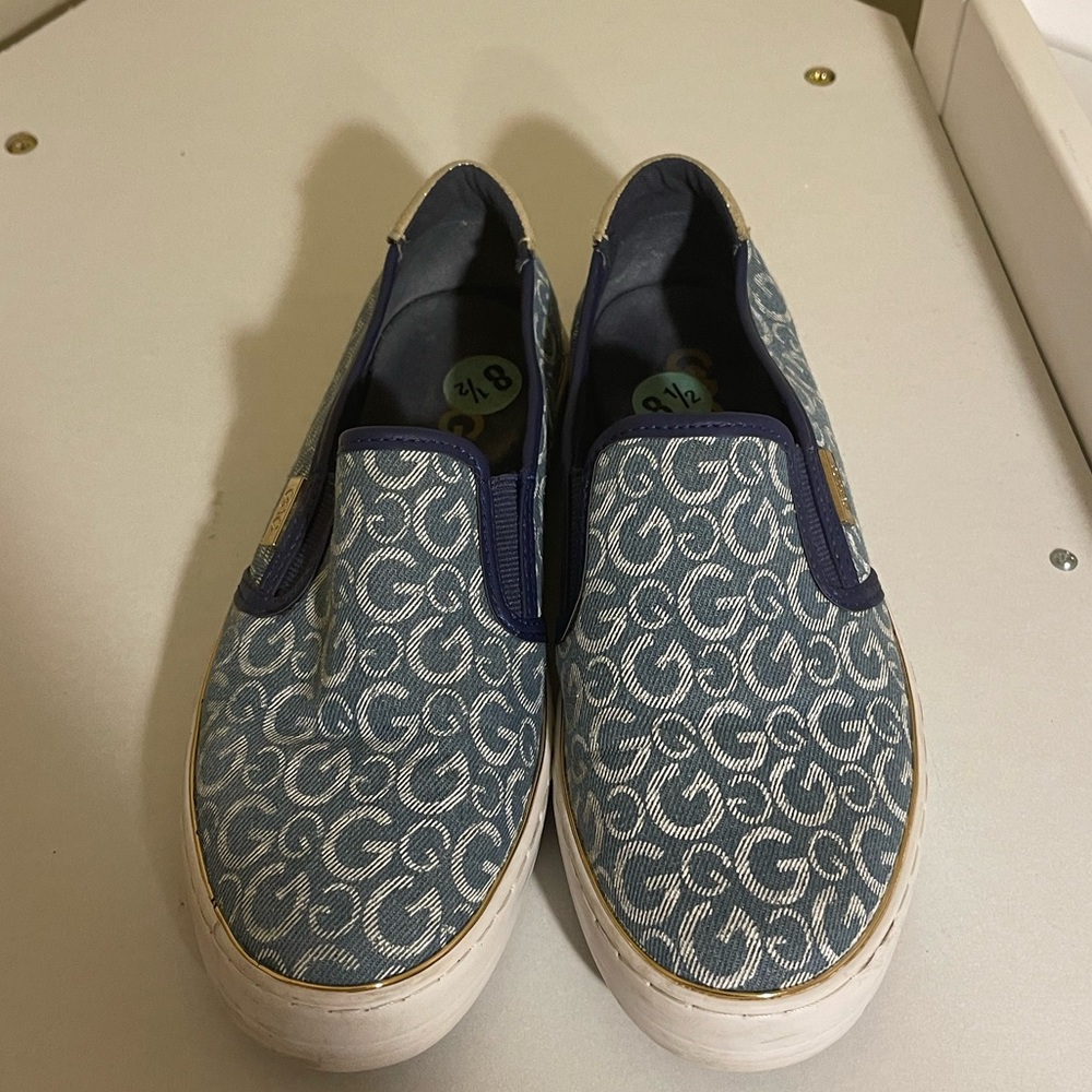 Complete your look with this lovely sneaker